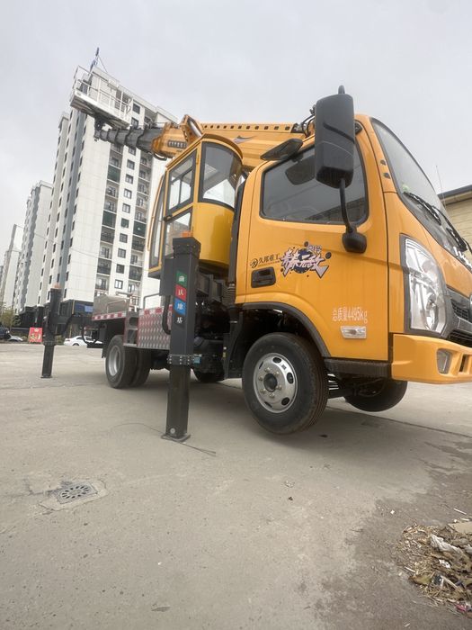 Avtovishka faton sotuvda tayor