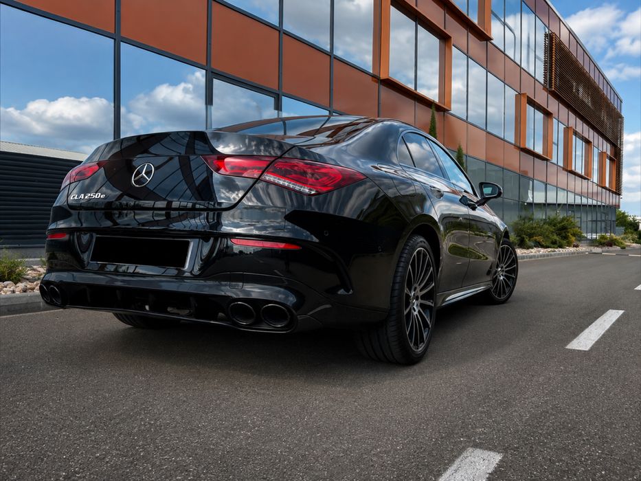 Mercedes-Benz CLA 250e AMG Line Plug-In Hibrid pret in Euro