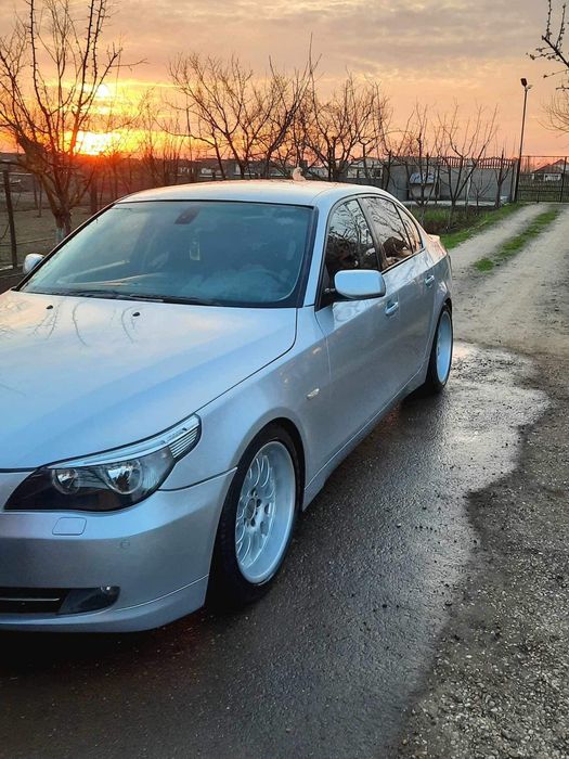 Vând BMW 2.2i e60