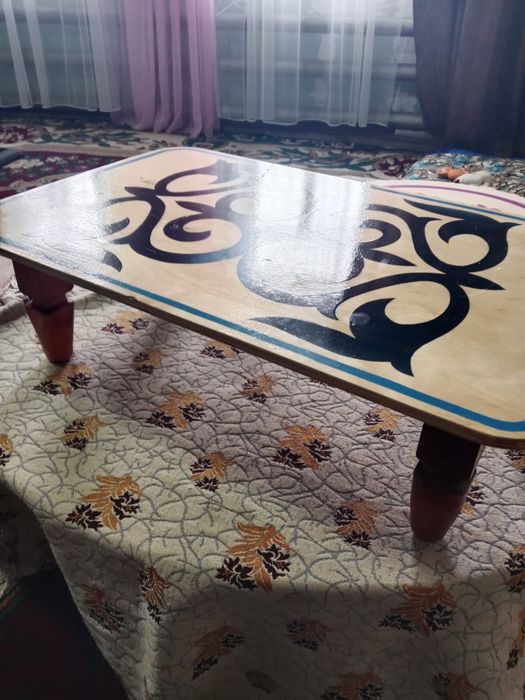 Продам столы казахские складные