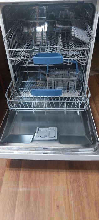 Посудомойка Bosch Silence Plus