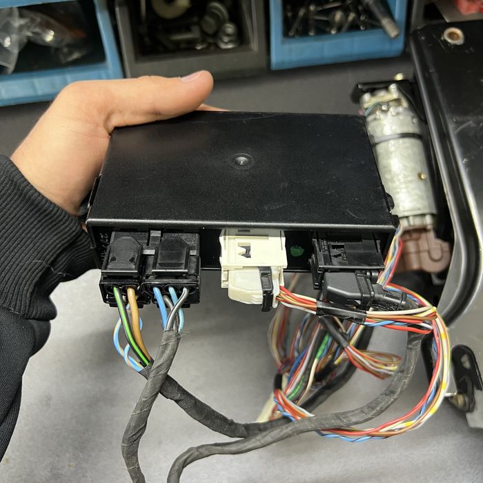 Двухмоторная электро колонка bmw e34 e32 e31