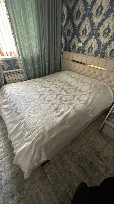 Кровать двухспальная