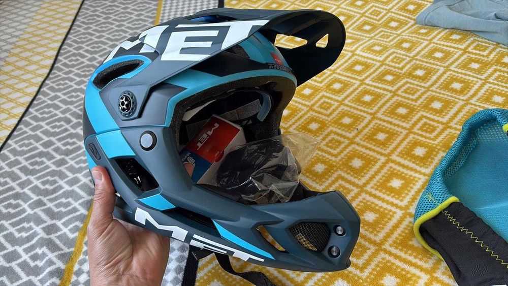 Casca full face MTB  MET Parachute - M (54-58 cm)