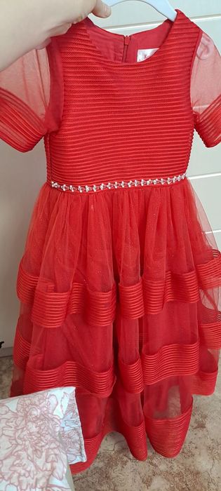 Куртка для девочек .Платье нарядное