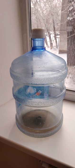 Продаю бутыль для воды 18.9 л.