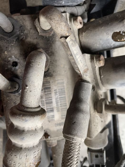 Pompa dynamic drive BMW e60 e63 e64 seria 5 6 7 suspensie hidraulica