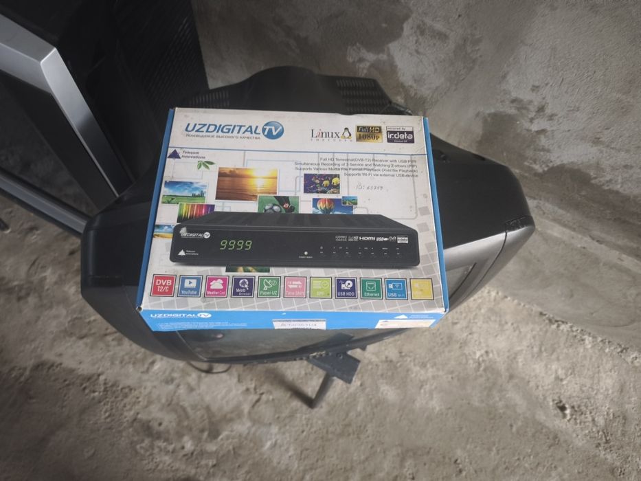 LG televizor 21va72 diaganal.Uzdigital tuner T2 formt Rossiya kanaliga