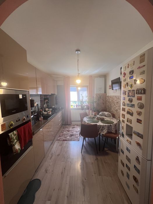 Apartament 2 camere decomandat, finisat modern, Intre Lacuri, zona Iulius Mall
