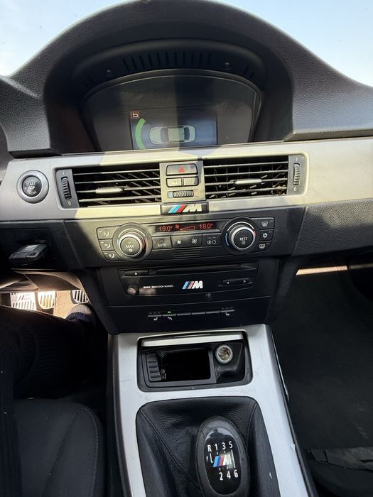 BMW seria 3 E90 2006 -Benzina
