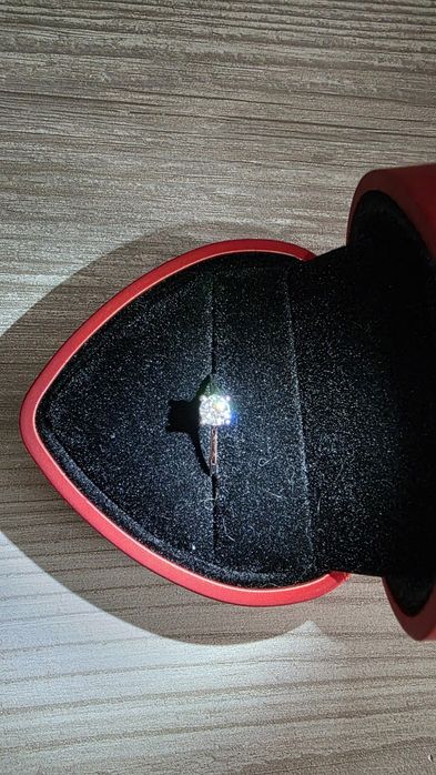 Годежен диамантен 0.54 ct. пръстен от бяло злато