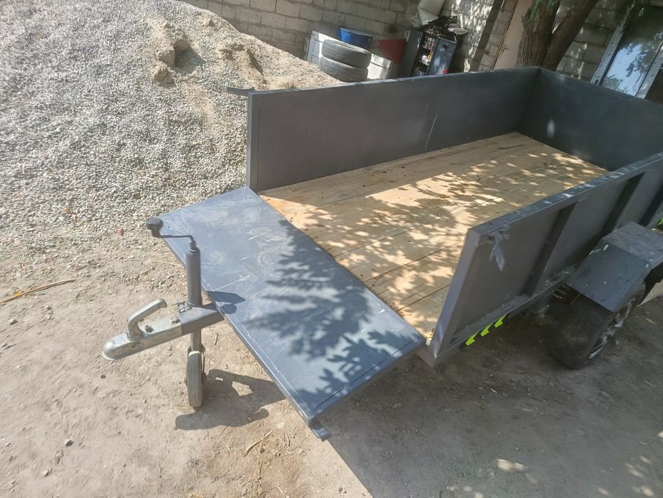 Прицеп  на легковой авто