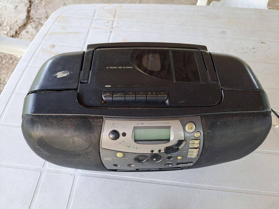 Radio cas cu cd digital