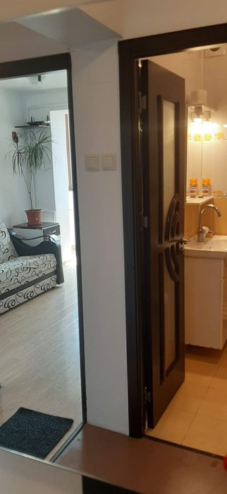 Persoana fizica închiriez apartament cu 2 camere Gara centala