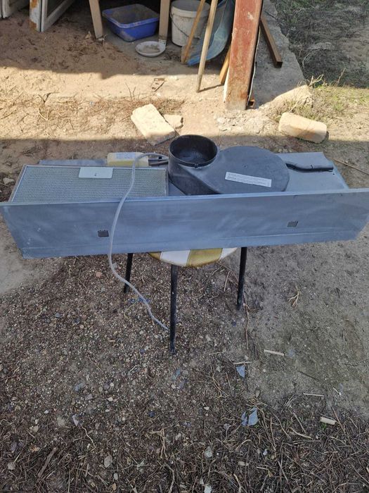 Продам вытяжку для кухни