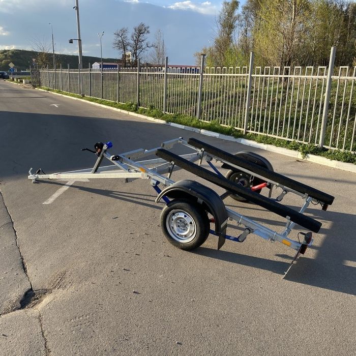 Продается прицеп для скутера и катера