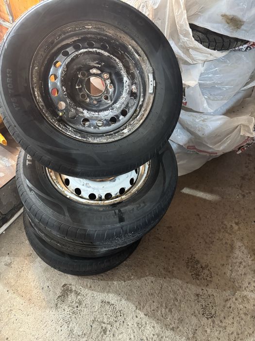 Продаю летние шыны коплект