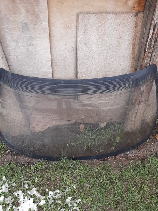 Стекло боковое на windom