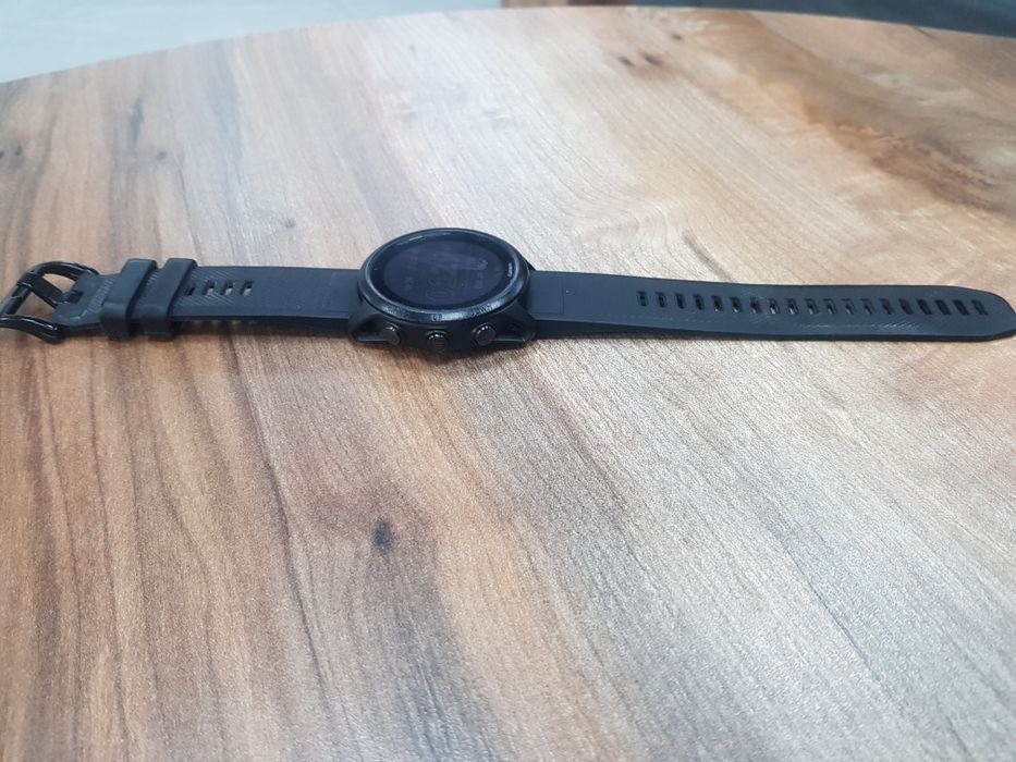 Продам Garmin 745