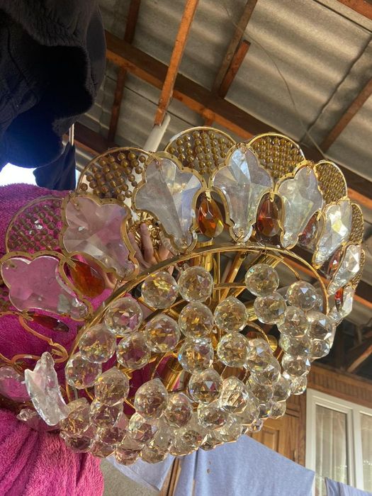 Хрустальная люстра