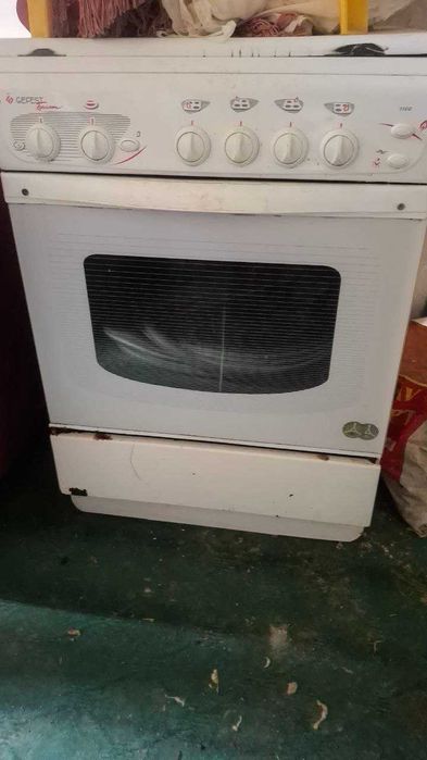 Продам газовый плиту первый выпуск