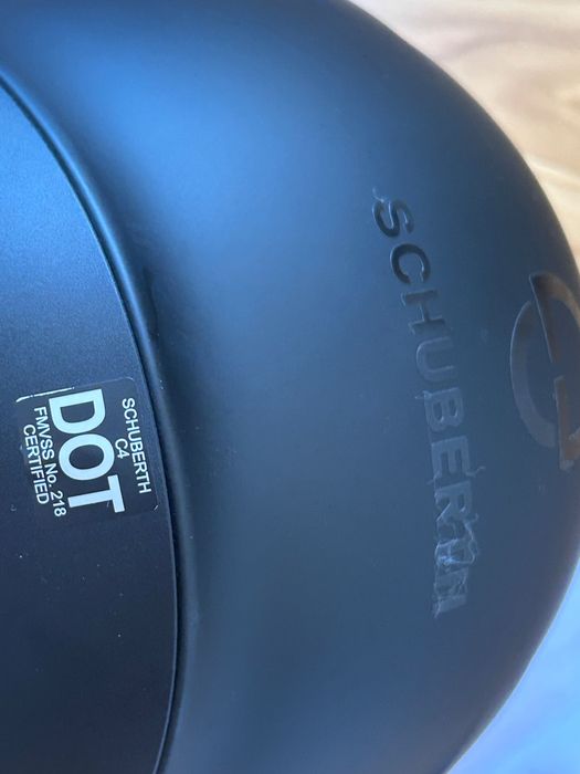 Мото каска черен мат 55 размер Schuberth C4 flip up black ma