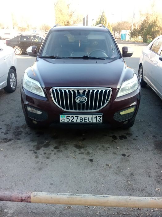 Машина сатылады срочно состояние жаксы