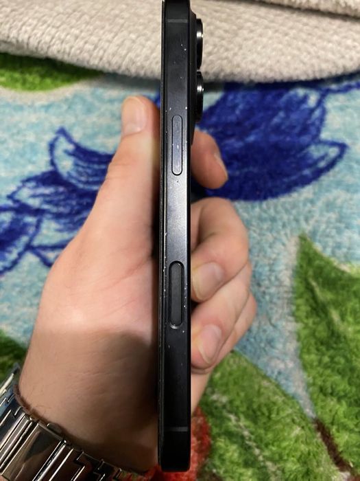 Айфон 16 про продам