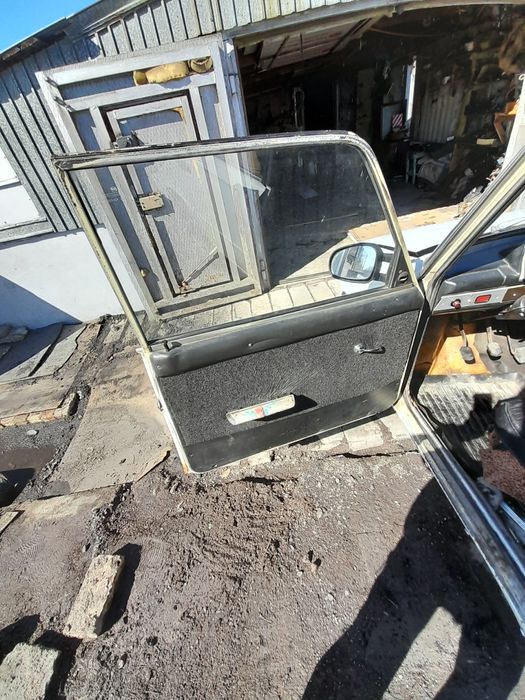 Продаю автомобиль ваз 2102