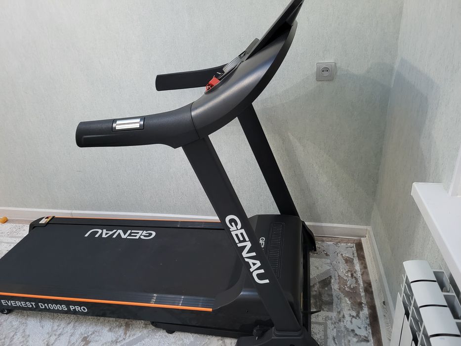 Продам беговую дорожку