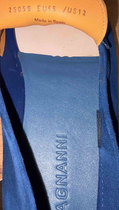 Замшевые лоферы Magnanni оригинал