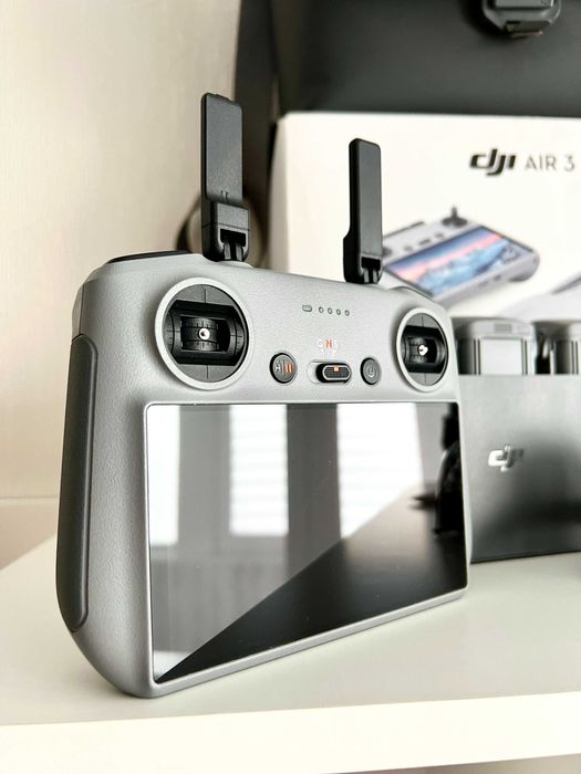 DJI AIR 3 Fly More Combo (RC 2) серый