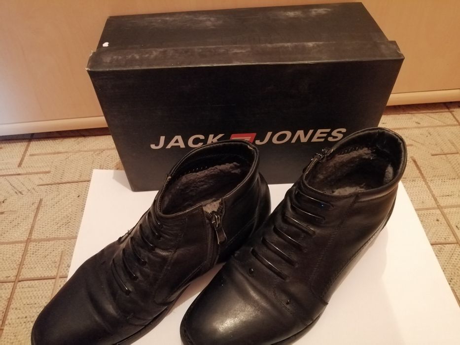 Новые ботинки тёплые