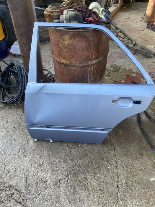 Двери мерседес 124