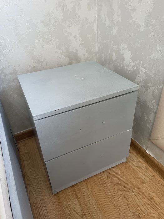 Продам кровать и тумбы