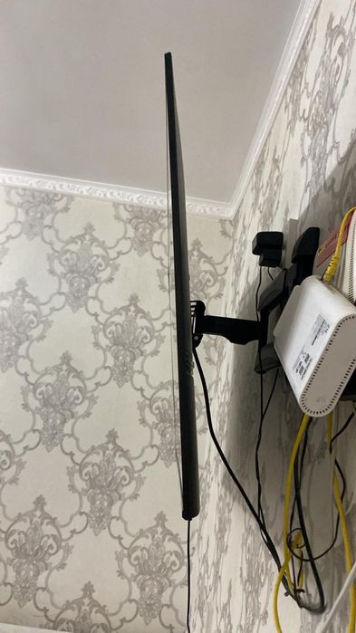 Тв самсунг смарт  125 /50