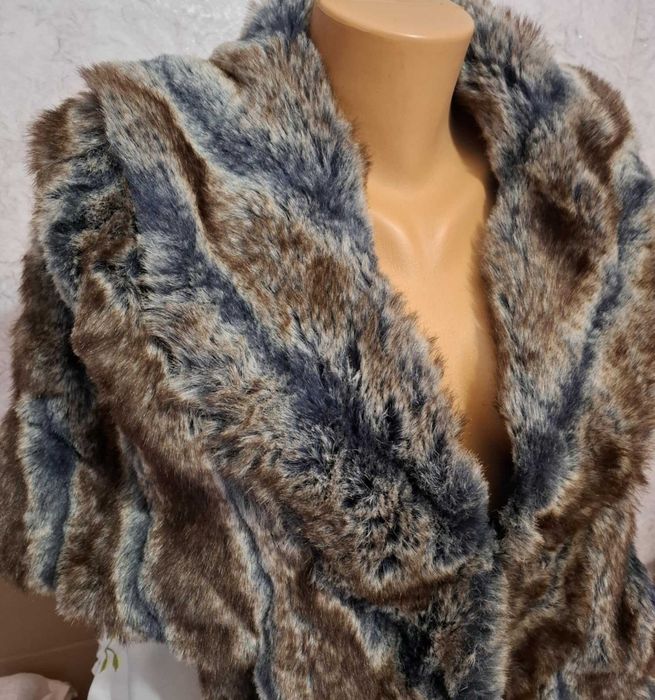 RARE Пончо/Пелерина от естествен косъм