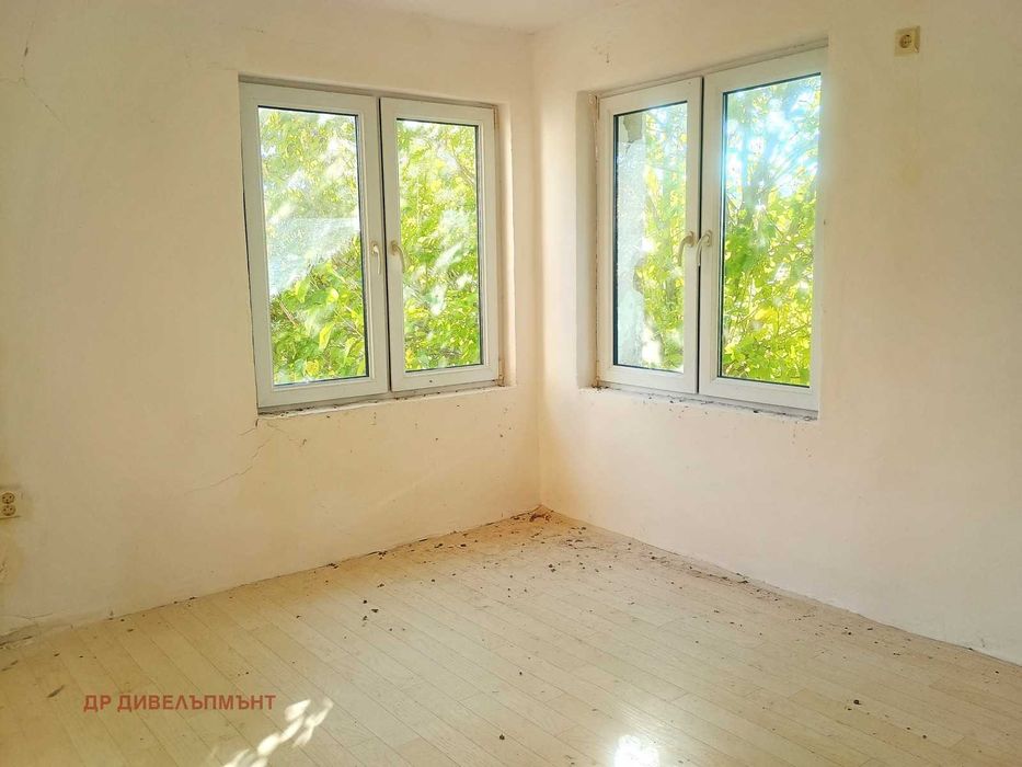 Дава се под наем Къща в с. Каменна река, Област Хасково - 104 кв.м за 153 € - Снимка #9