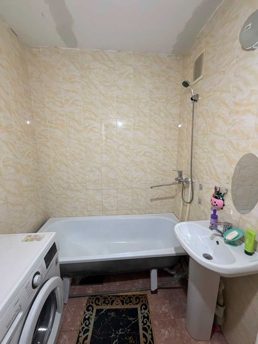 Продам 1 ком. квартиру М.Маметовой 54
