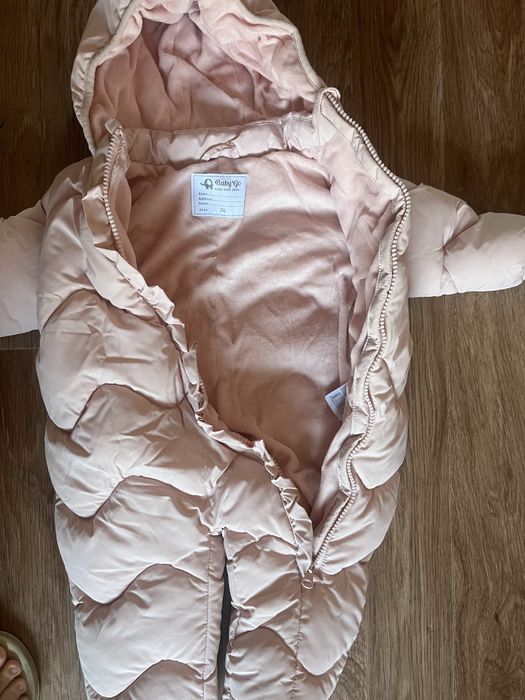 Продам зимние комбинезоны