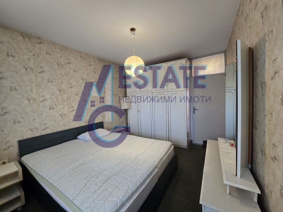 Тристаен апартамент в гр. София, жк. Връбница 2