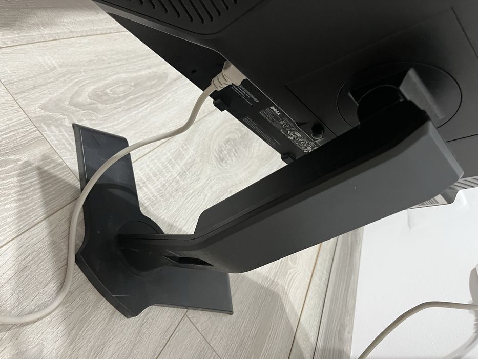 Monitor DELL  utilizat