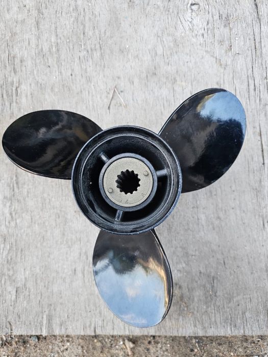 Продам винт Меркурий 60 л/с