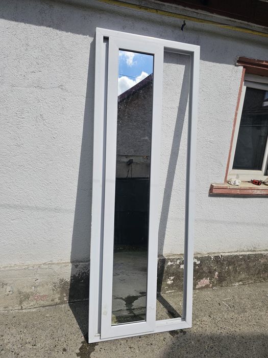 Se vinde usa culisanta