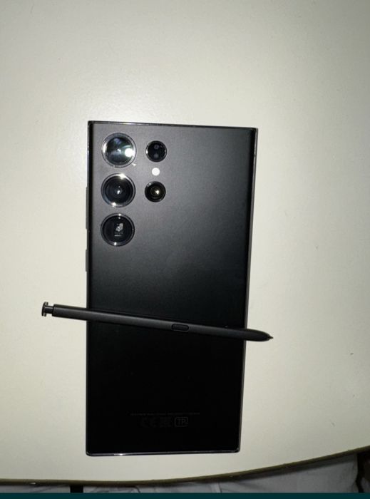 Продам Samsung S23 Ultra