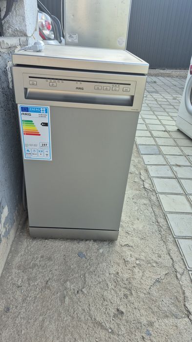 Продам посудомоечную машину