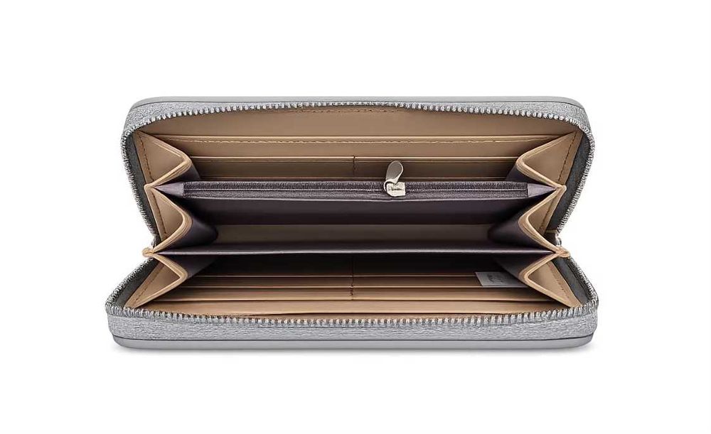 Portofel damă gri deschis cu fermoar – stil modern și eleganță discretă