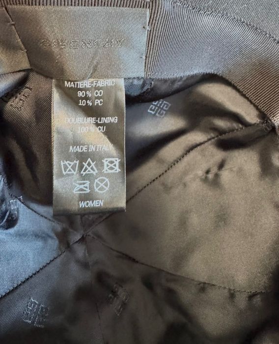 Шапка Givenchy черна