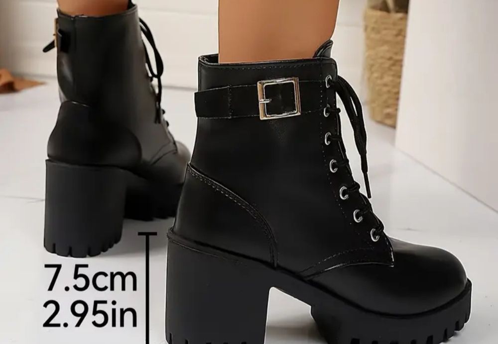 Дамски черни боти