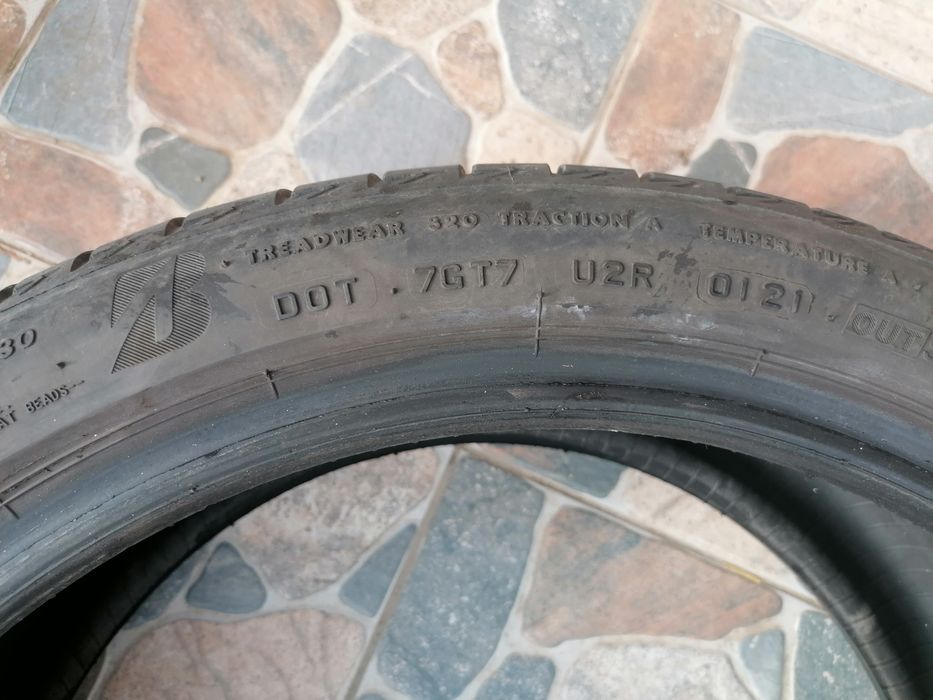Bridgestone 225/40/18